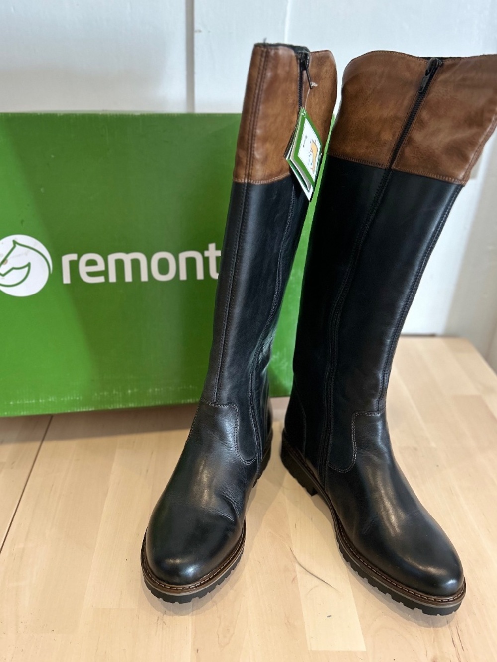 Remonte Hazel Two-Tone Black Cognac Knee-High Boot